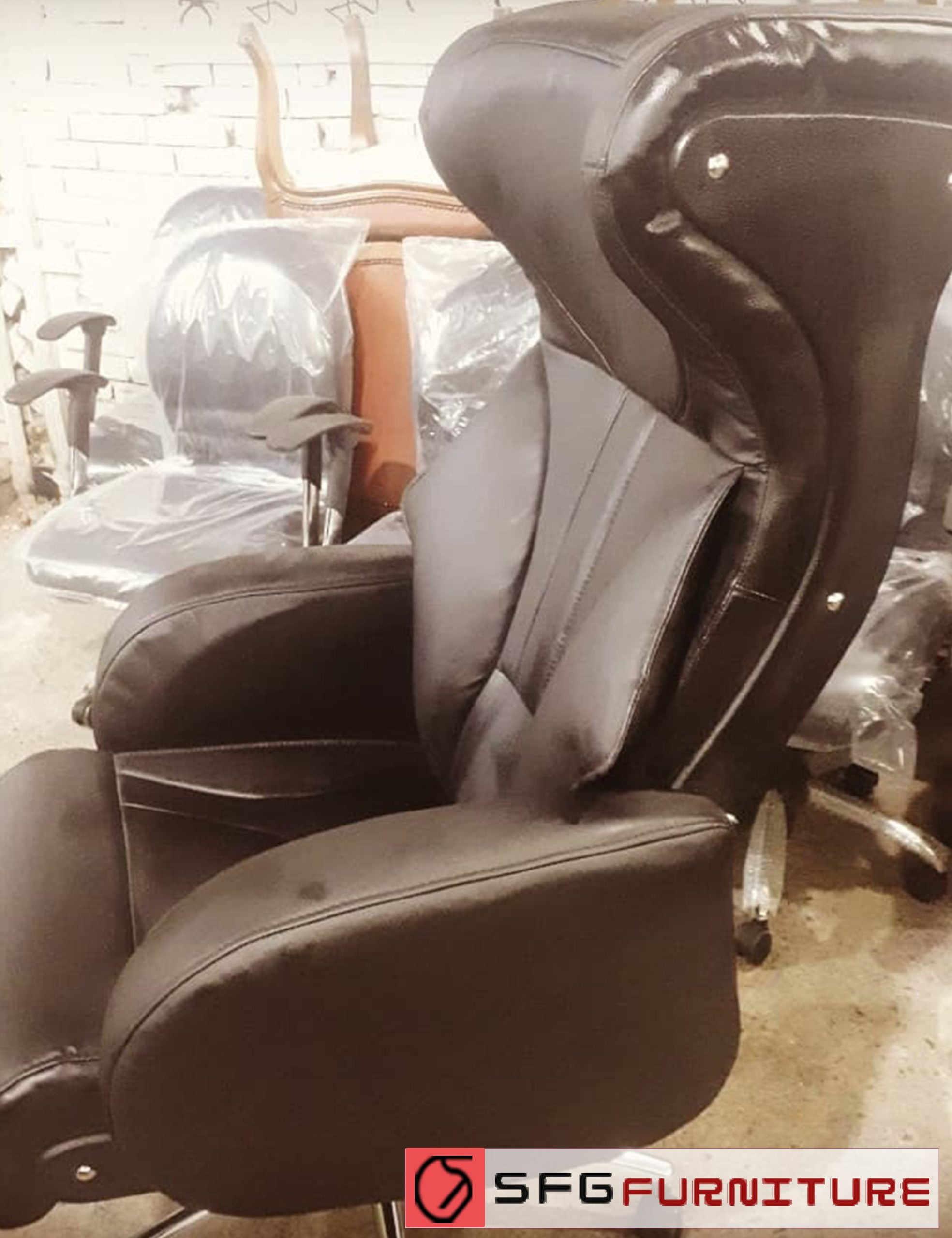 تعویض چرم صندلی مدیریت